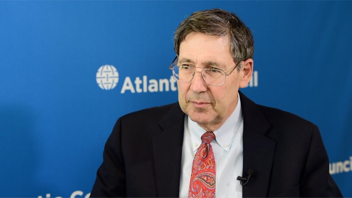 Ми знаємо на чию користь працювали над ними, – експосол США в Україні про плівки Порошенка Ми знаємо на чию користь працювали над ними, – експосол США в Україні про плівки Порошенка