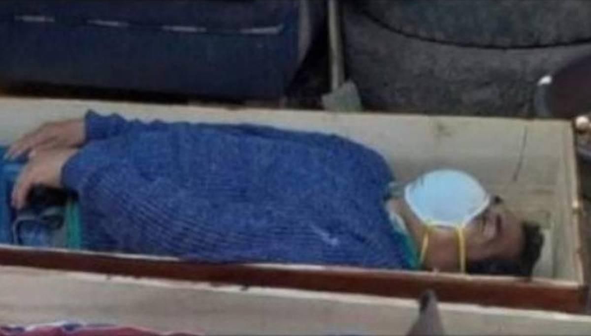 Мэр, гроб и штраф за нарушение каратина: забавная история из Перу Мэр, гроб и штраф за нарушение каратина: забавная история из Перу