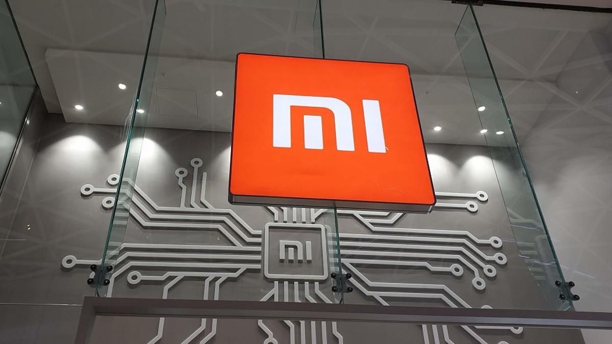 Xiaomi готовится заткнуть за пояс Samsung и Huawei своим гибким смартфоном Xiaomi готовится заткнуть за пояс Samsung и Huawei своим гибким смартфоном