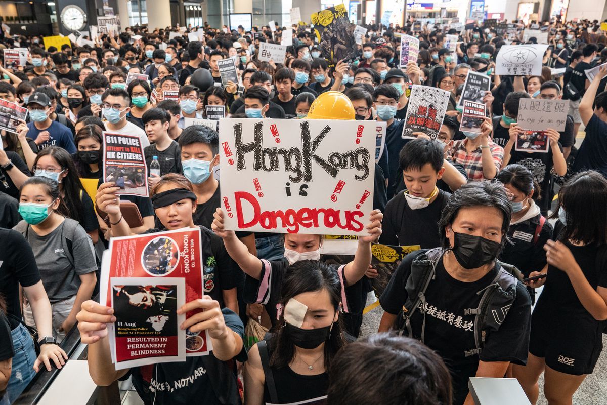 Гонконг готується до останньої битви зі злом