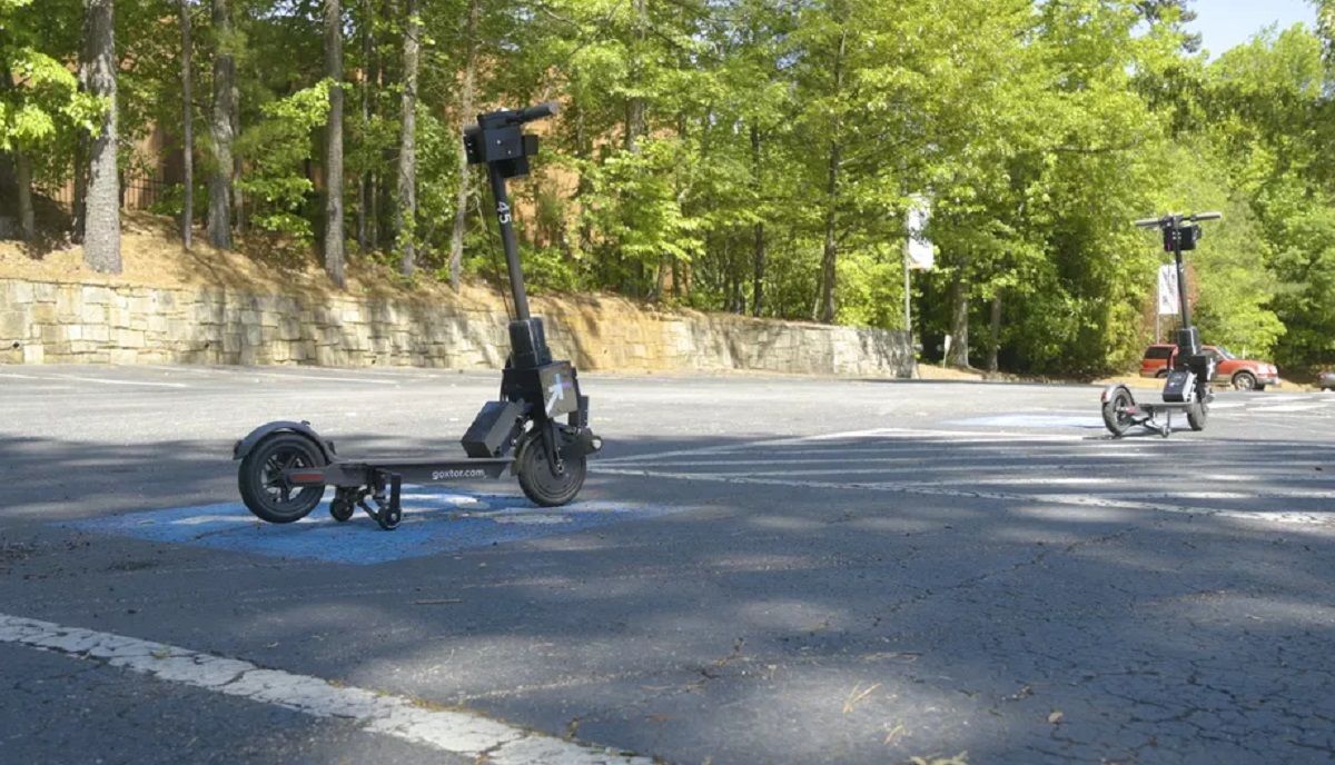 У США запрацював сервіс самокатів, які самі приїжджають до користувача У США запрацював сервіс самокатів, які самі приїжджають до користувача