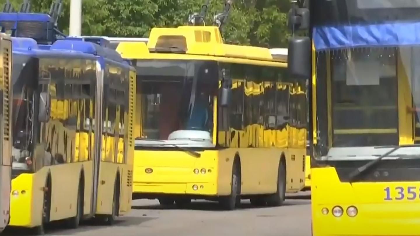 Как дезинфицируют киевский транспорт: фото, видео