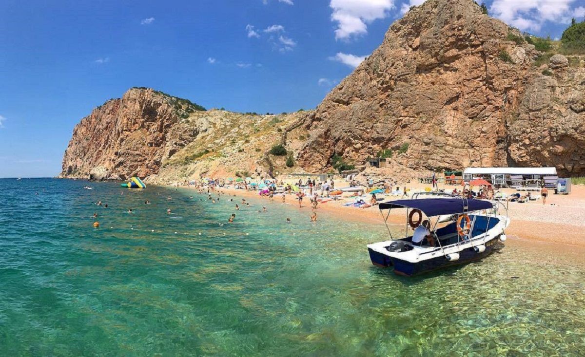 Критическая нехватка туристов: Крым в 2020 году катастрофически пострадает от кризиса Критическая нехватка туристов: Крым в 2020 году катастрофически пострадает от кризиса