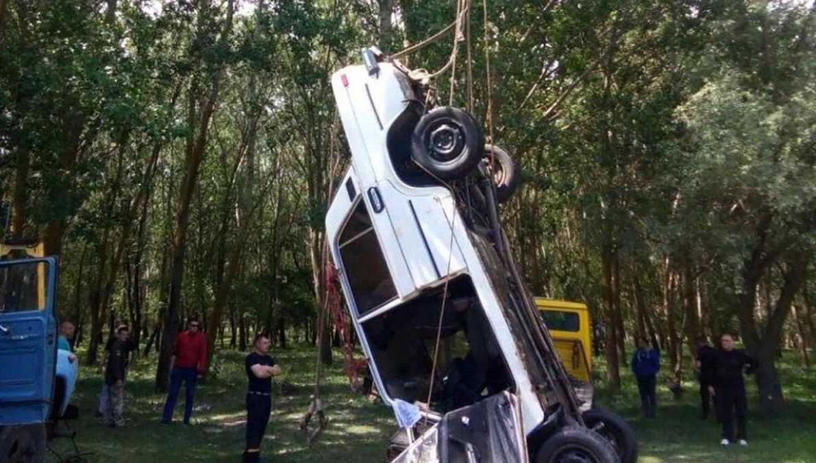 В Одесской области автомобиль с обрыва упал в реку, есть погибшие: фото -  Новости Одессы - Одесса