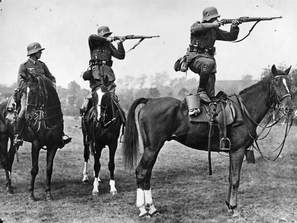 Запеклі бої кавалерії у Другій світовій війні: найцікавіші історії
