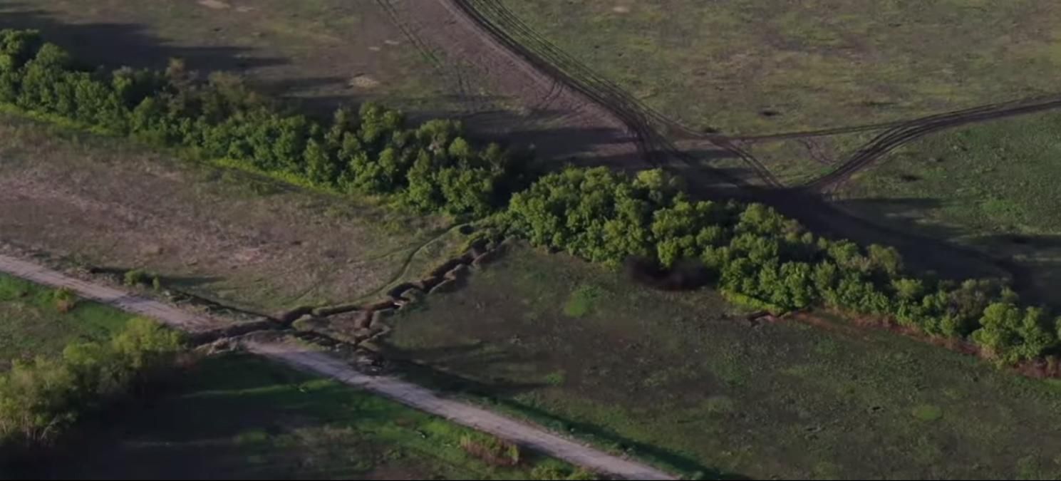 Українські військові завдали прицільного удару по ворогу, який їх обстрілював: відео влучання