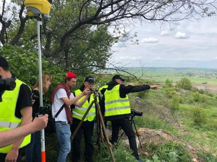 На Донбасі проводять слідчий експеримент