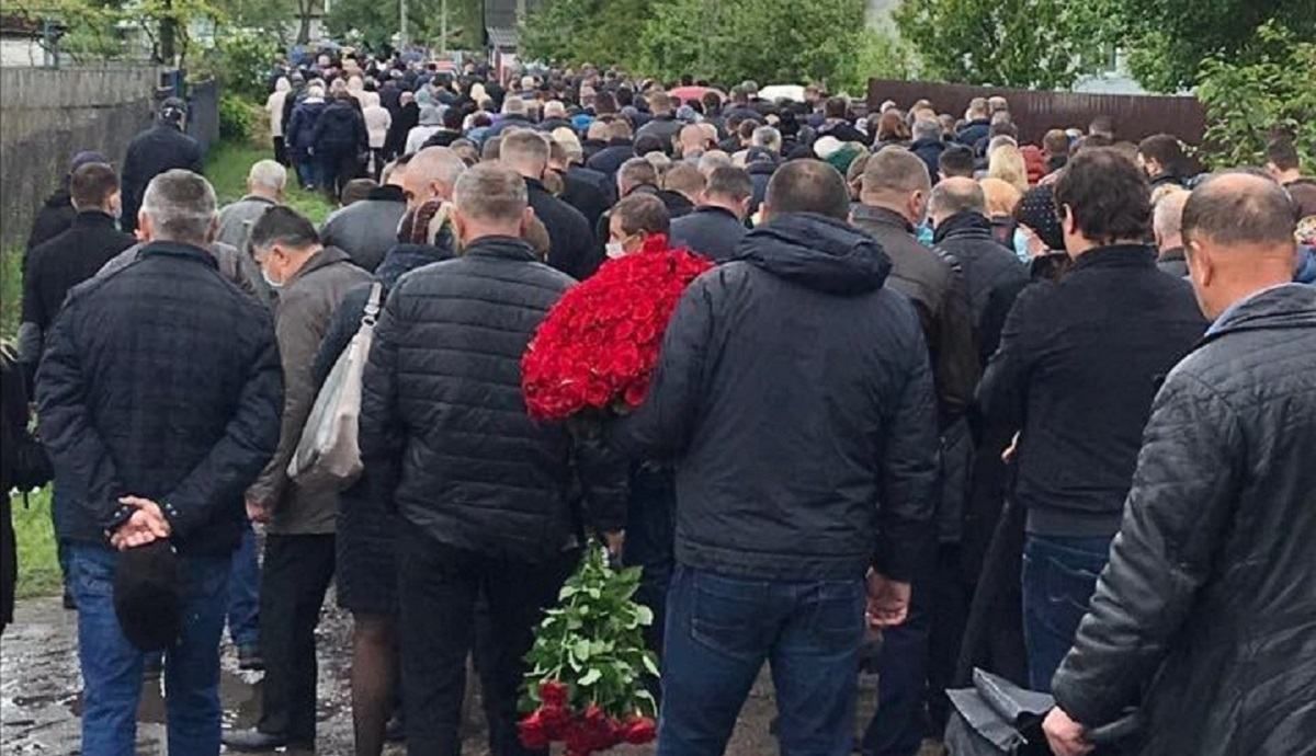 На Черниговщине 26 мая 2020 простились с Валерием Давыденко: фото На Черниговщине 26 мая 2020 простились с Валерием Давыденко: фото