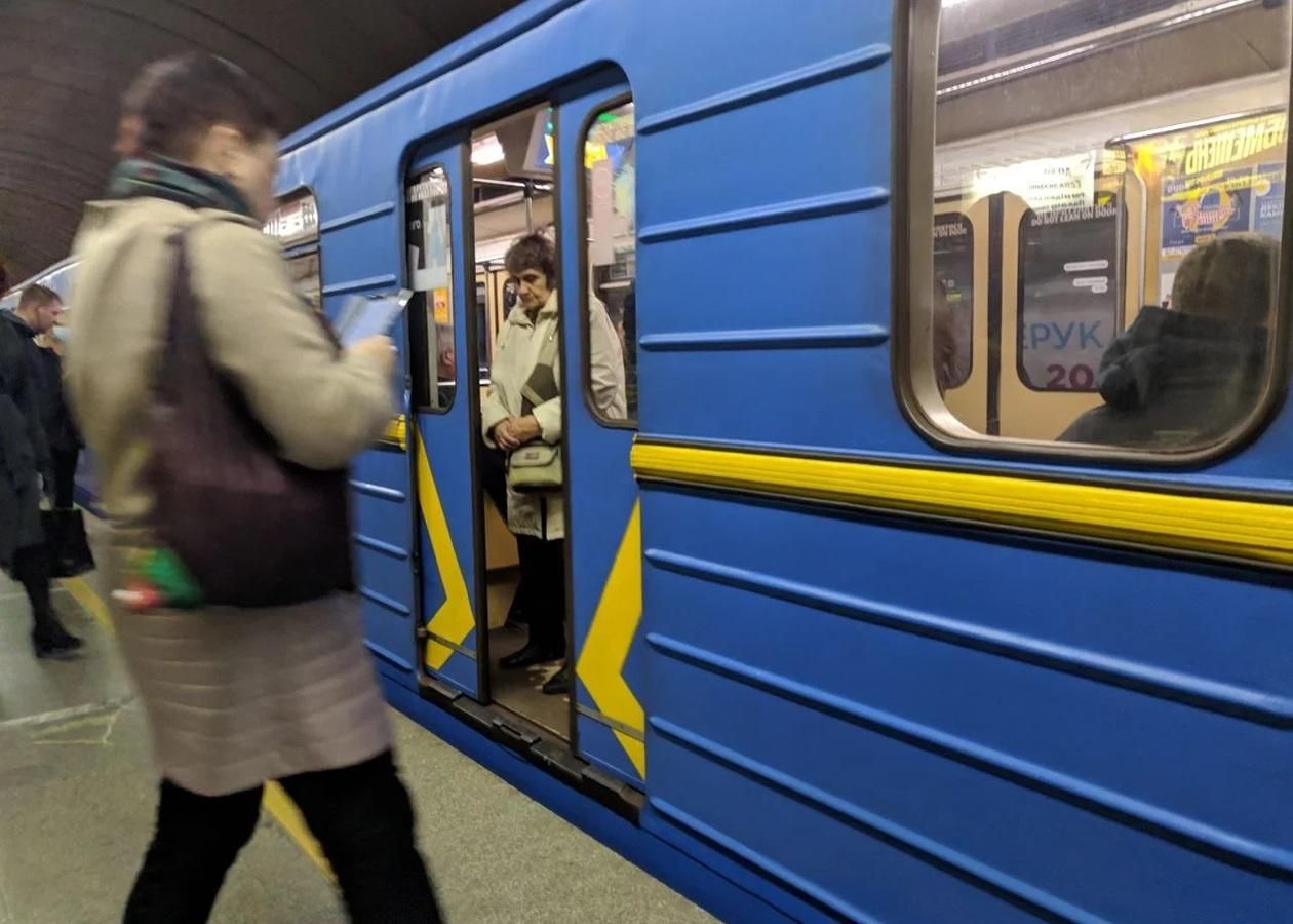 Бійка у метро Києва Бійка у метро Києва