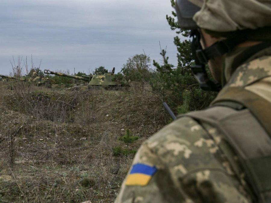 Украинский военный погиб в результате обстрела российскими оккупантами на Донбассе Украинский военный погиб в результате обстрела российскими оккупантами на Донбассе