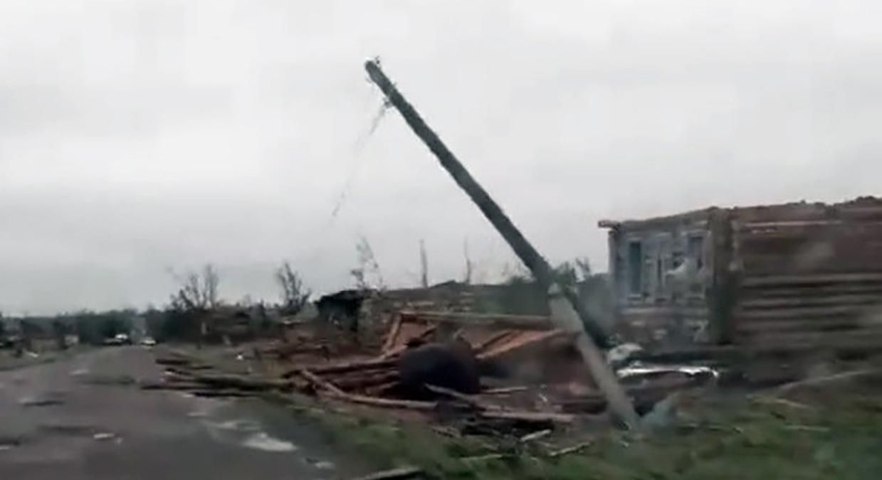Россией пронесся ураган: выпал огромный град, есть жертвы – шокирующие фото, видео