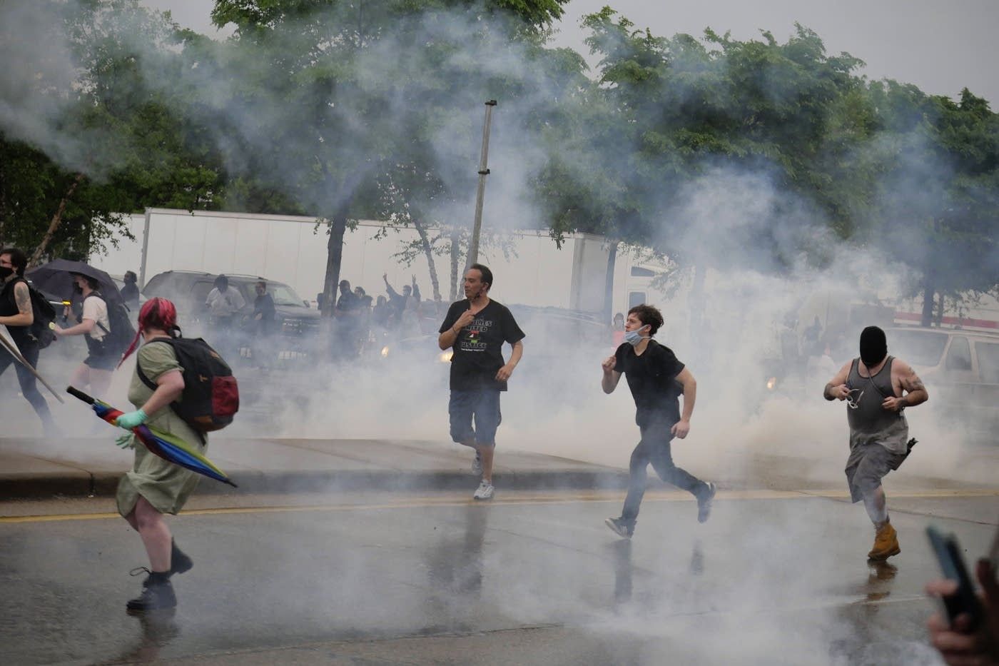 Протесты в Миннеаполисе 2020 за Джорджа Флойда – видео Протесты в Миннеаполисе 2020 за Джорджа Флойда – видео