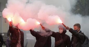 Свободу Хаецкому: под МВД активисты защищают арестованного за пожар в колледже на Троицкой