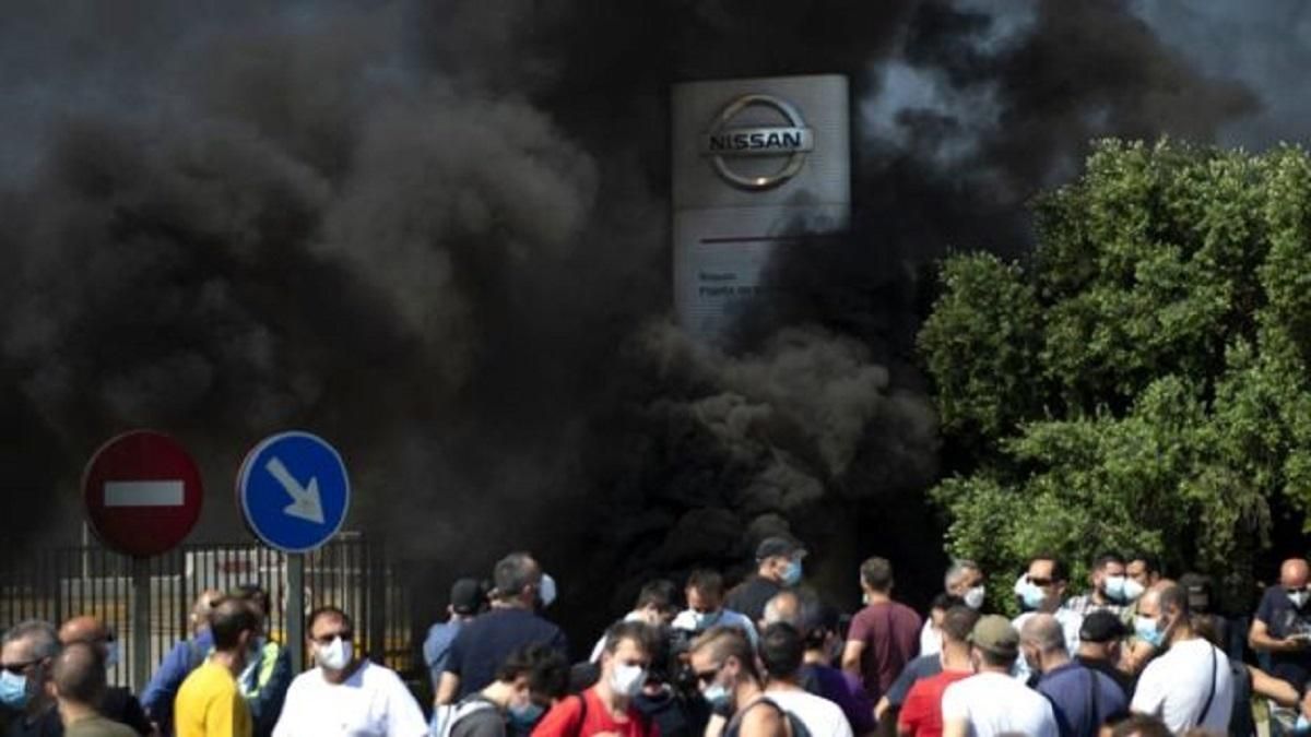 У Барселоні закриють завод Nissan: працівники влаштували протест У Барселоні закриють завод Nissan: працівники влаштували протест