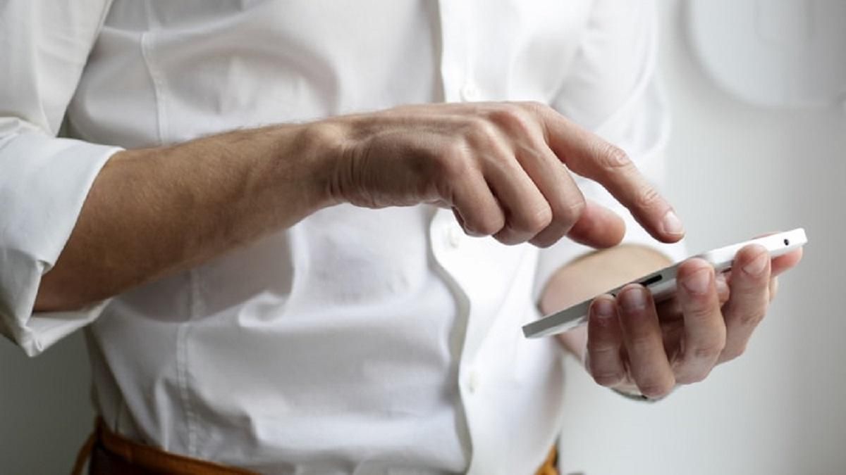 Информационная борьба с COVID-19: как бизнесмены помогают государству во время пандемии Информационная борьба с COVID-19: как бизнесмены помогают государству во время пандемии