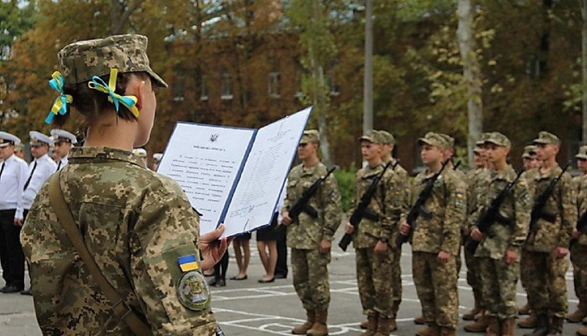 Зеленський хоче посилити відповідальність за ухиляння від армії: законопроєкт