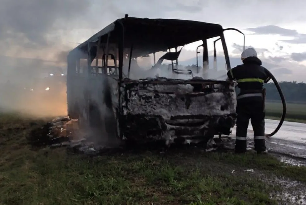 згорів автобус під Дніпром