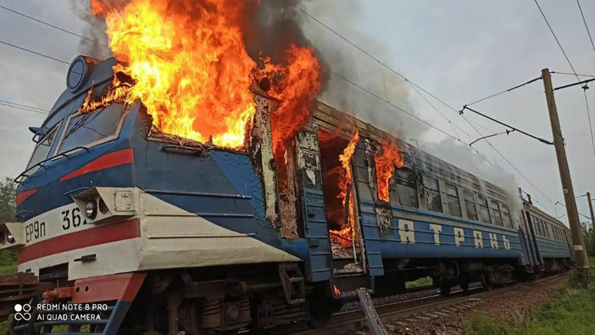 Загорелась электричка на Кировоградщине 1 июня 2020: видео
