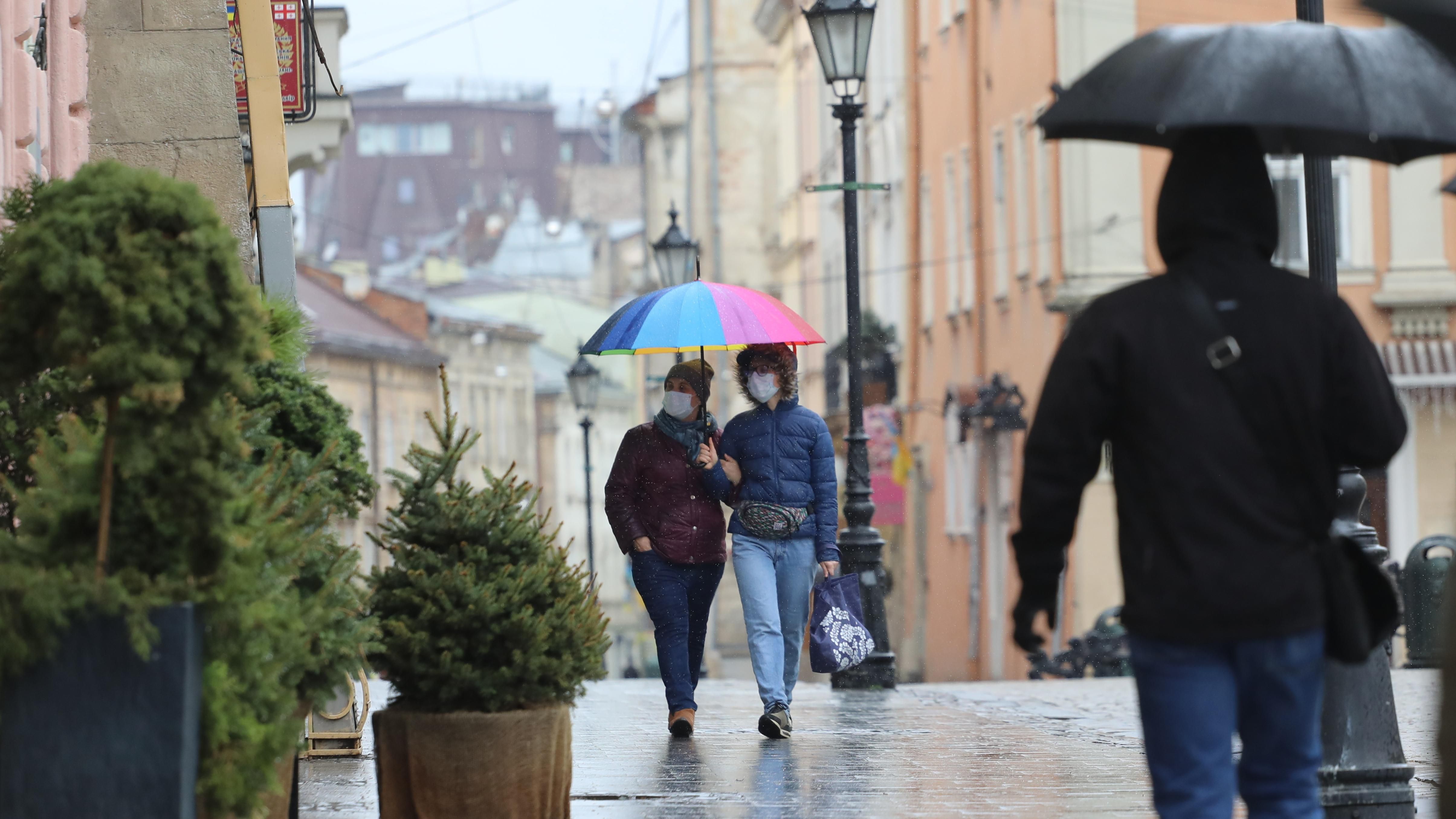 Послаблення карантину на Львівщині знову відклали: причина Послаблення карантину на Львівщині знову відклали: причина