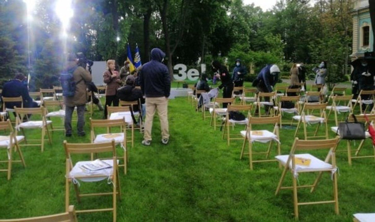 У Зеленського хочуть створити журналістський пул: що це У Зеленського хочуть створити журналістський пул: що це