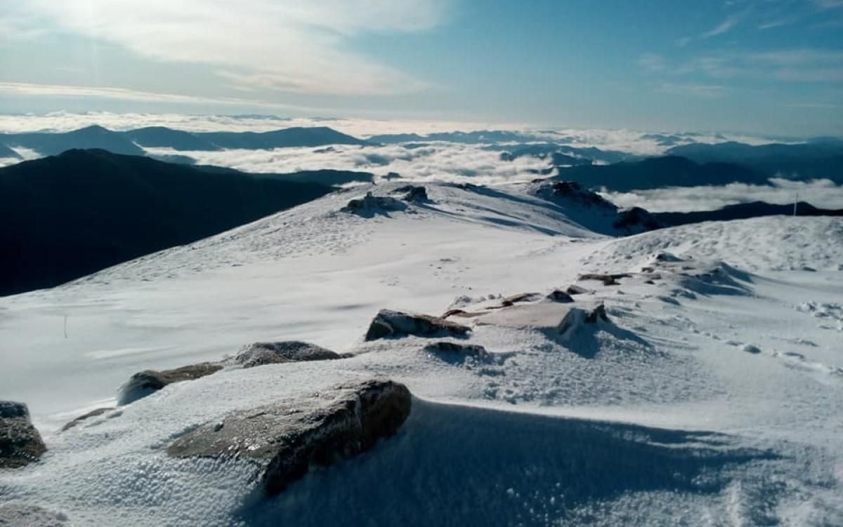 В Карпатах выпало до 40 сантиметров снега - фото, видео В Карпатах выпало до 40 сантиметров снега - фото, видео