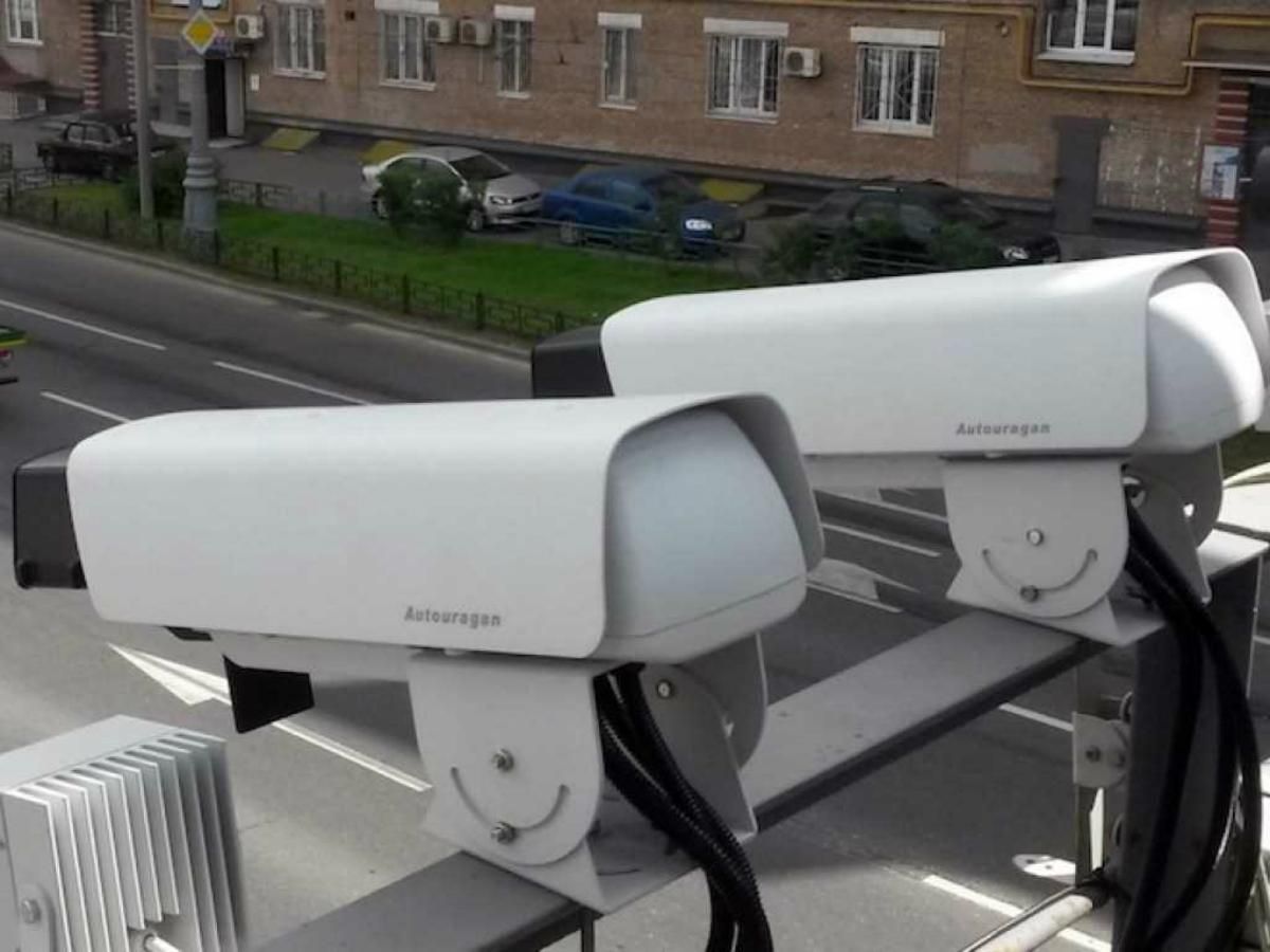 Відеофіксація порушень ПДР: скільки водіїв отримали "листи щастя" та хто рекордсмени Відеофіксація порушень ПДР: скільки водіїв отримали "листи щастя" та хто рекордсмени