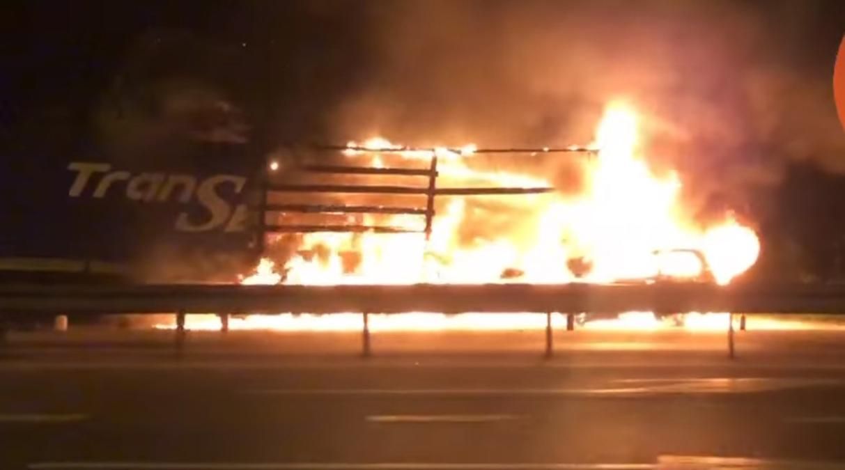  Смертельное ДТП на трассе Киев - Чоп 4 июня 2020: водитель сгорел, видео