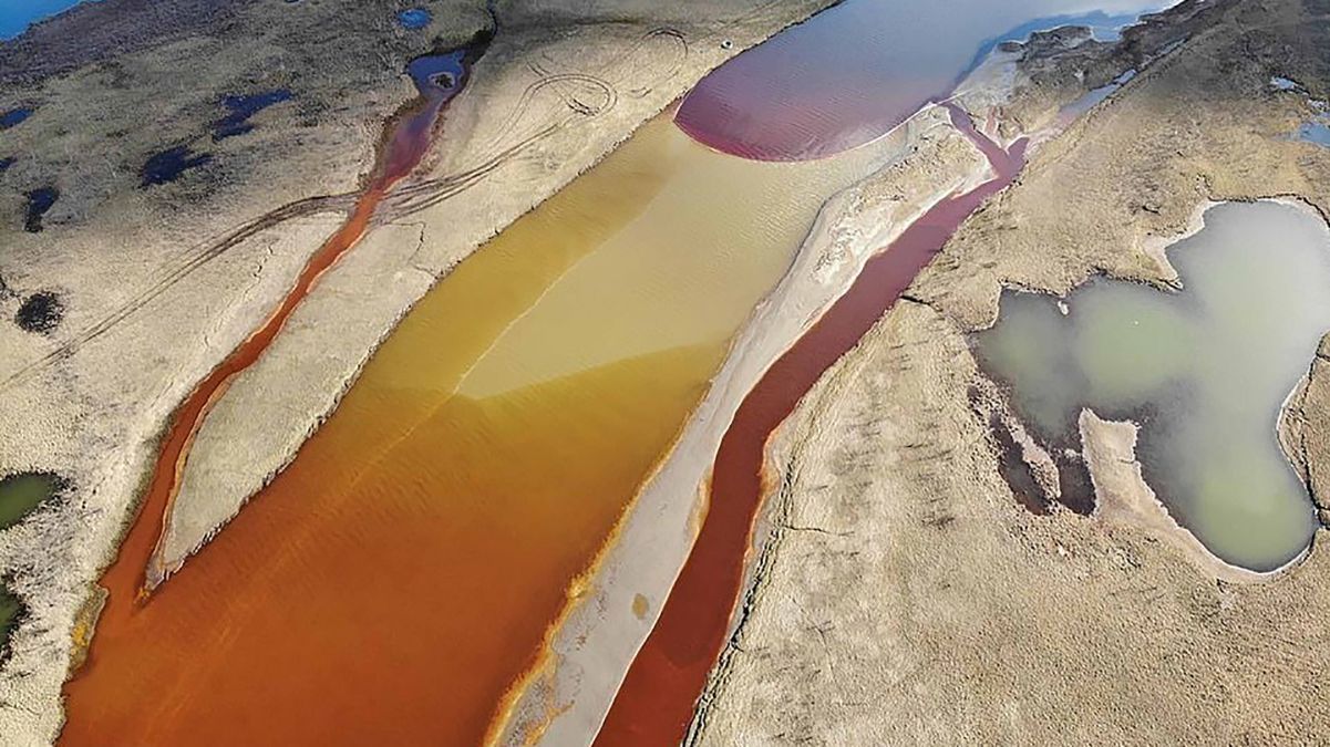Вода в реках покраснела: масштабы экокатастрофы в Норильске – красноречивые фото, видео Вода в реках покраснела: масштабы экокатастрофы в Норильске – красноречивые фото, видео