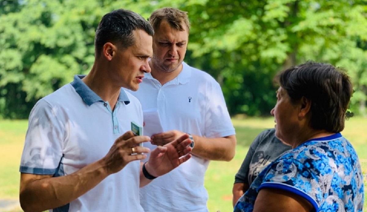 Председатель Харьковской ОГА живет в квартире луганского боевика, – СМИ Председатель Харьковской ОГА живет в квартире луганского боевика, – СМИ