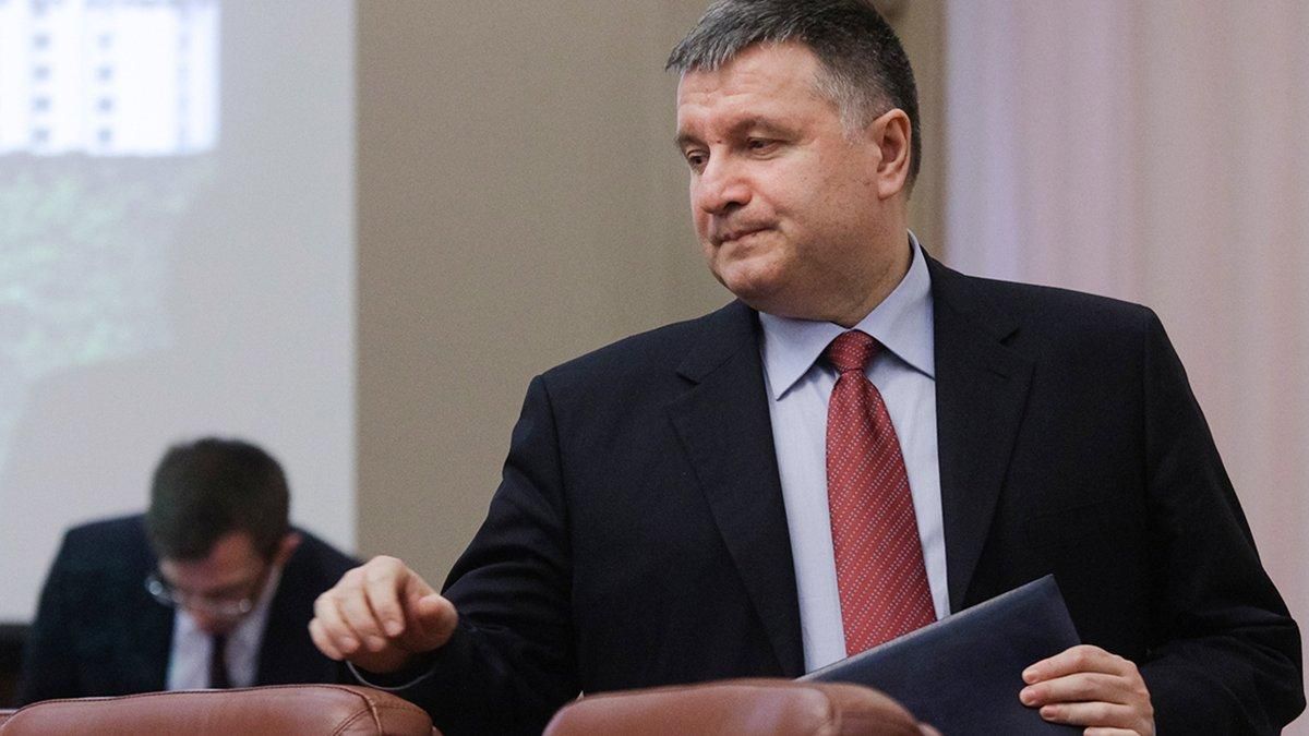 Кожен "зашквар" є нашою відповідальністю, – нардеп зі "Слуги народу" про відставку Авакова Кожен "зашквар" є нашою відповідальністю, – нардеп зі "Слуги народу" про відставку Авакова