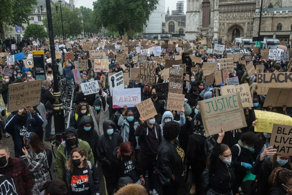 Протести у Лондоні Протести у Лондоні