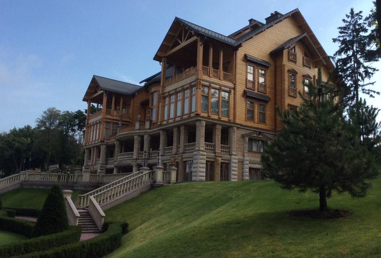 Резиденцией Межигорье руководят общественные активисты Резиденцией Межигорье руководят общественные активисты