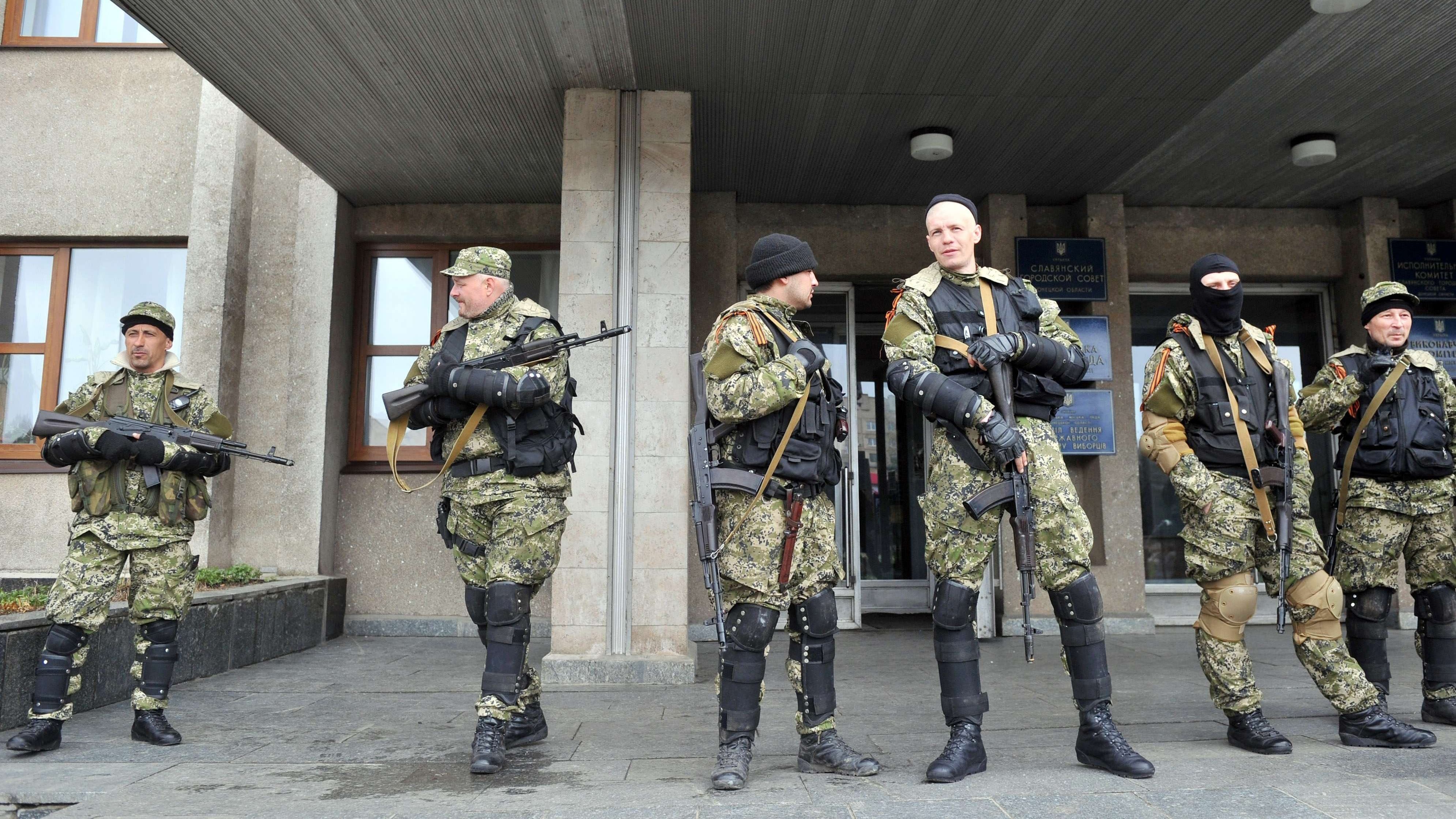 Окупанти потужно обстріляли українські позиції на Донбасі: багато поранених 