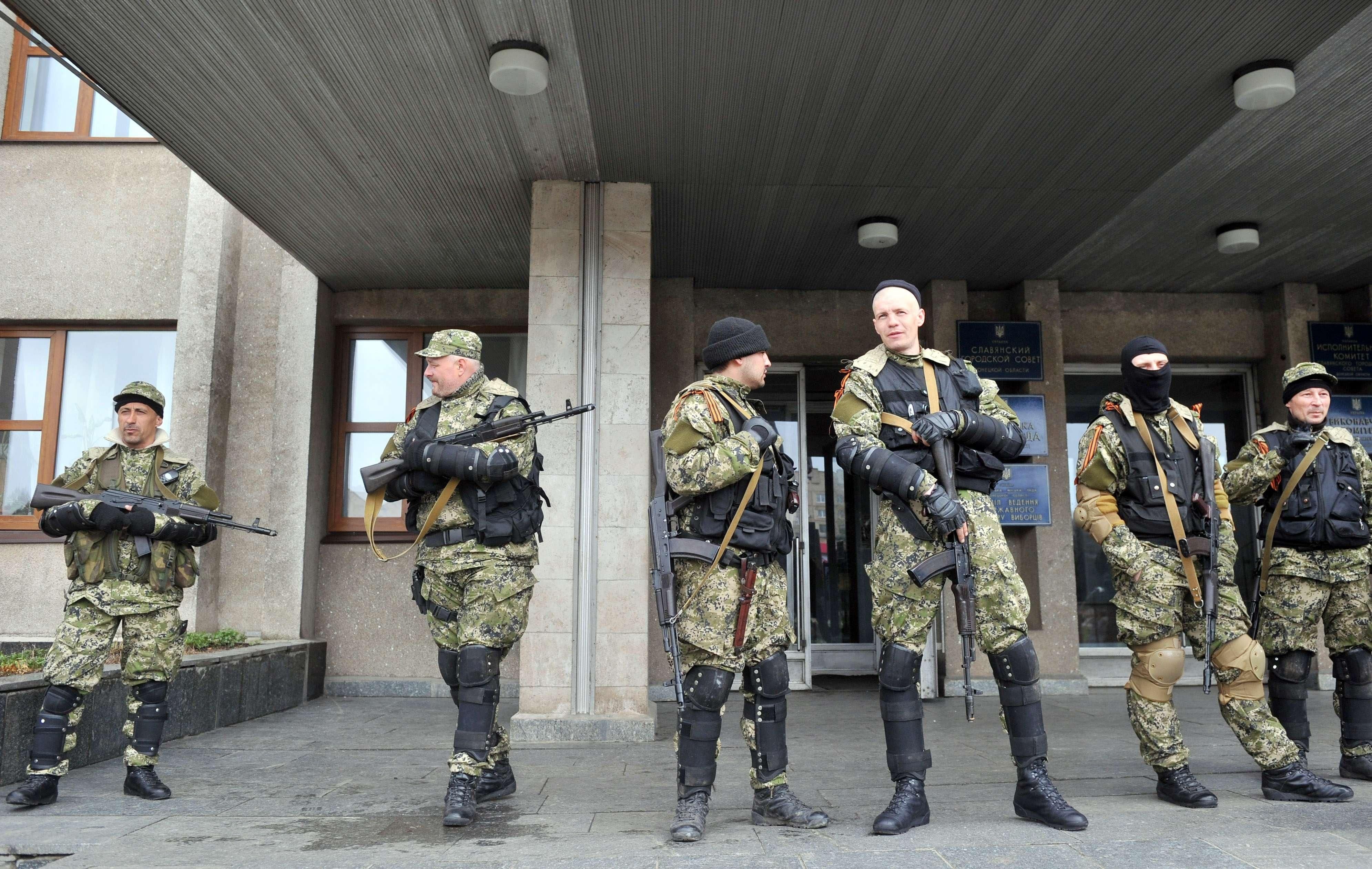 Оккупанты мощно обстреляли украинские позиции на Донбассе: много раненых