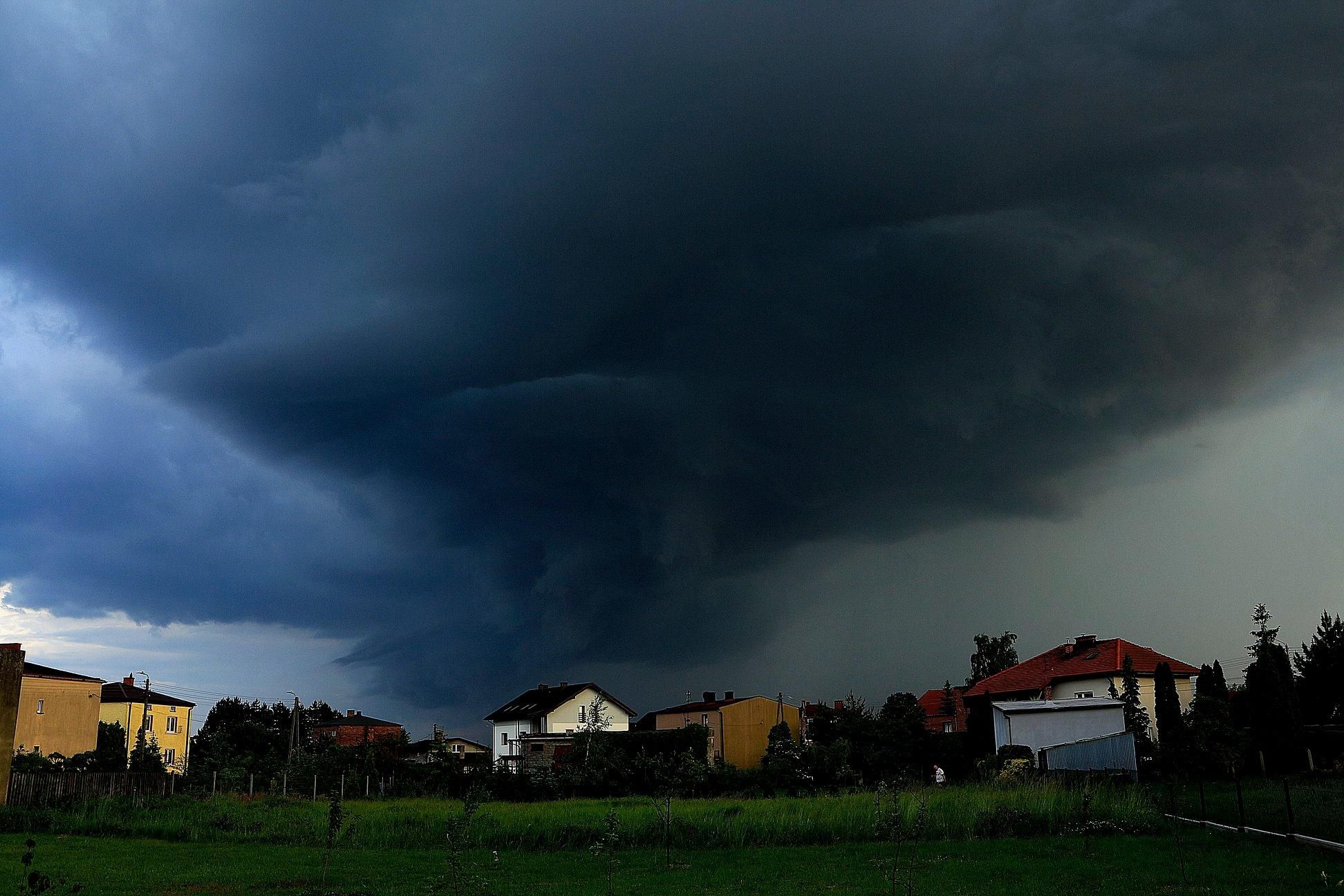Непогода в Польше 07.06. 2020: фото и видео торнадо