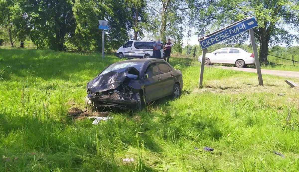 ДТП на Житомирщині 8 червня 2020: винуватець виявився поліцейським ДТП на Житомирщині 8 червня 2020: винуватець виявився поліцейським