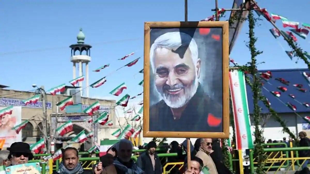 В Иране приговорили к смертной казни мужчину, предавшего США информацию о генерале Сулеймани