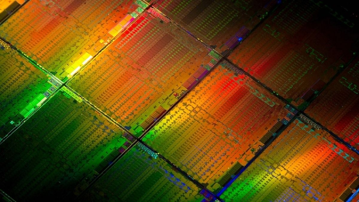 Новый нейроморфный чип превратит смартфоны в суперкомпьютеры