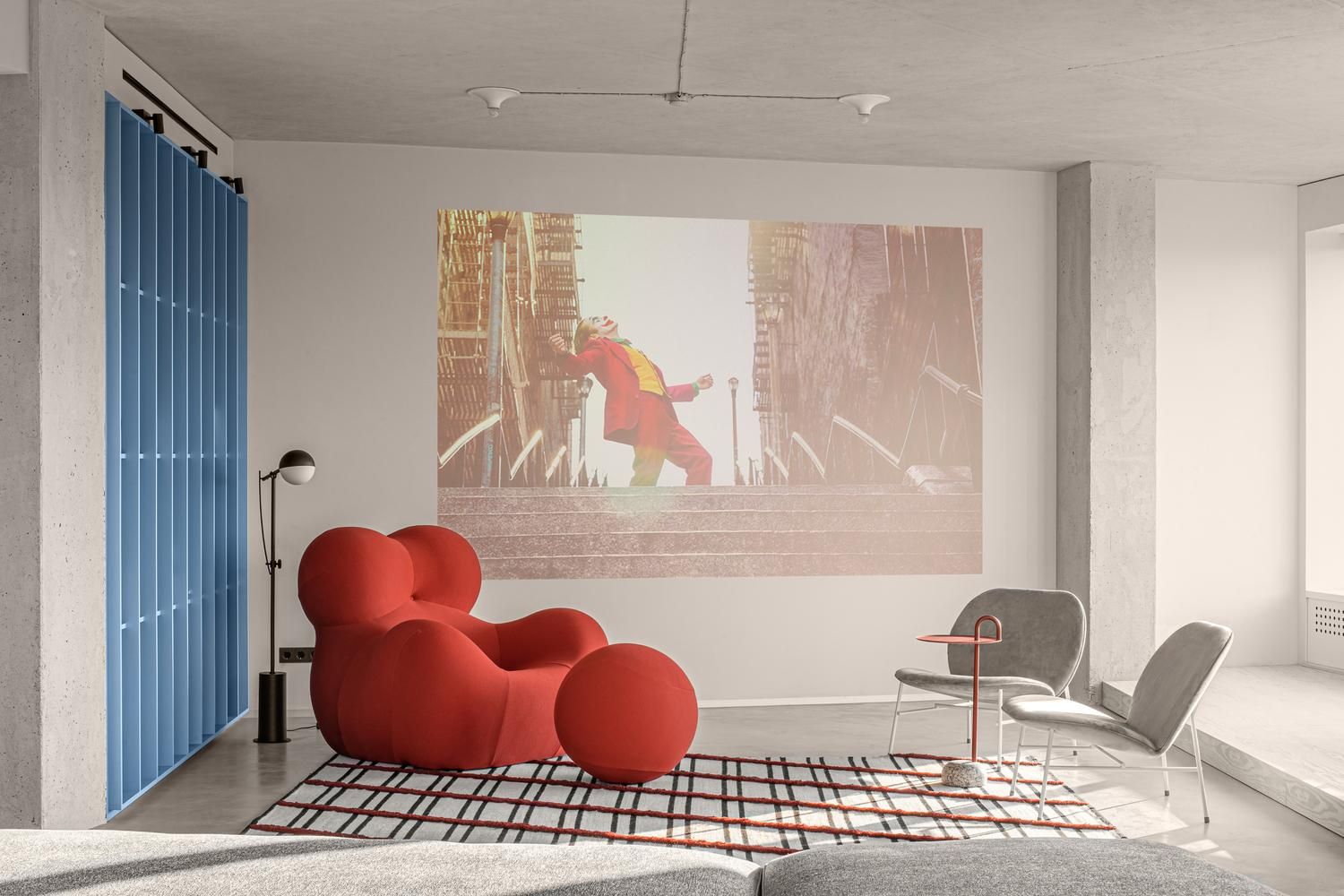 Радиальные стены и большая кухня: в центре Киева осовременили большую квартиру – фото Радиальные стены и большая кухня: в центре Киева осовременили большую квартиру – фото