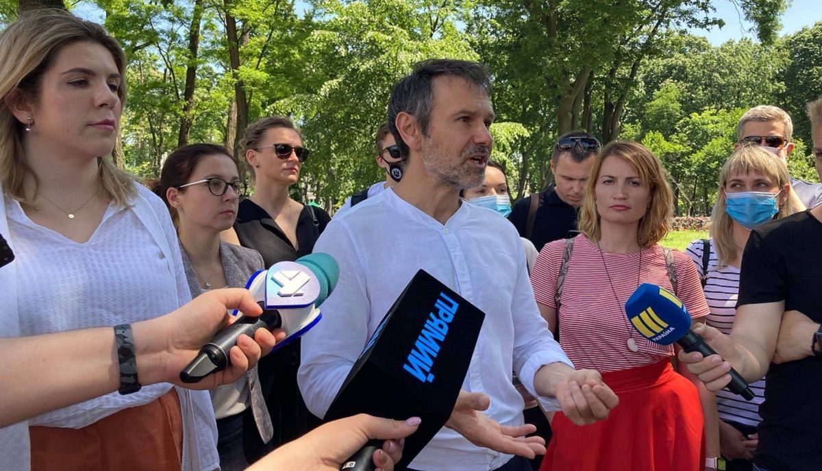 Святослав Вакарчук ушел из Верховной Рады: причина Святослав Вакарчук ушел из Верховной Рады: причина