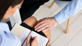 Харассмент или сексуальные домогательства: истории женщин, которым не смешно