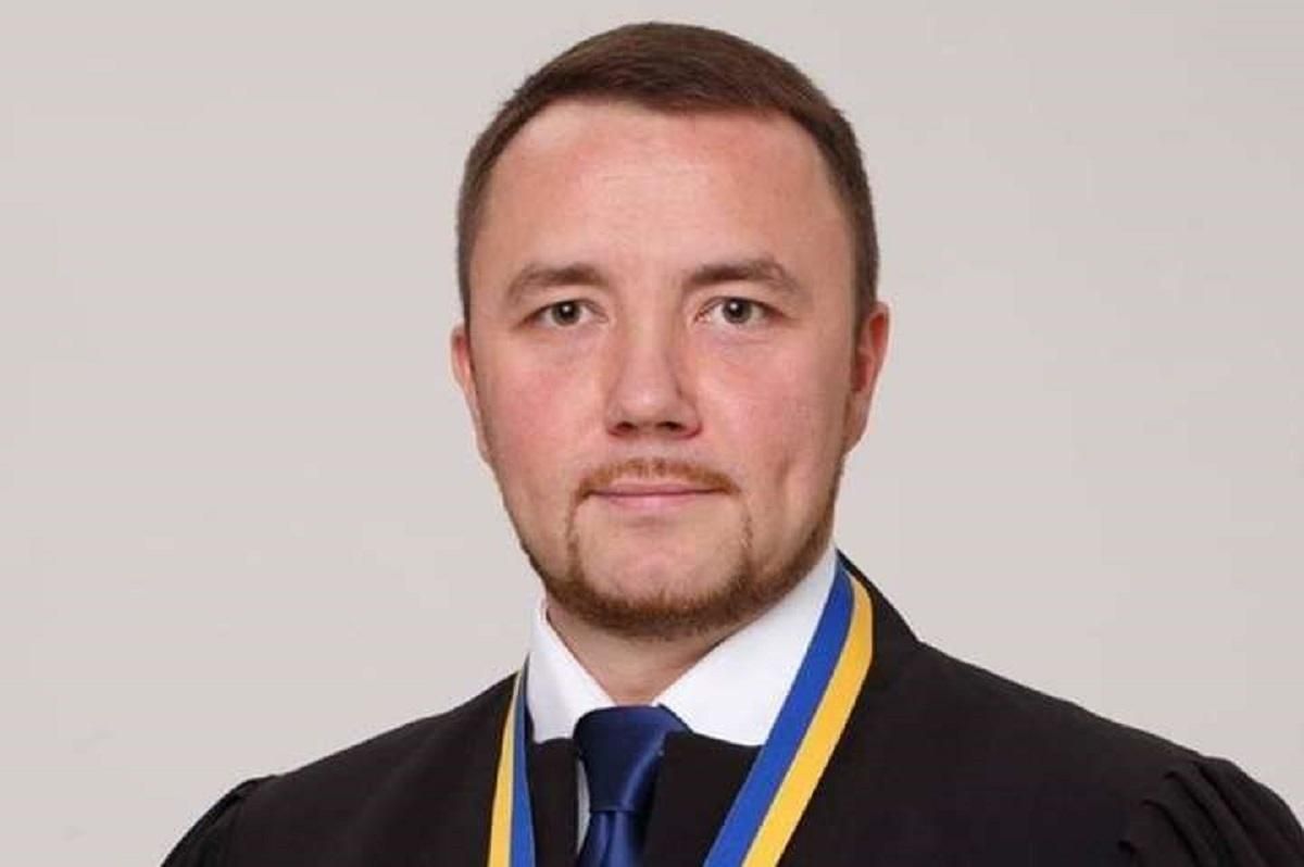 Денис Маслов стане народним депутатом: що про нього відомо Денис Маслов стане народним депутатом: що про нього відомо