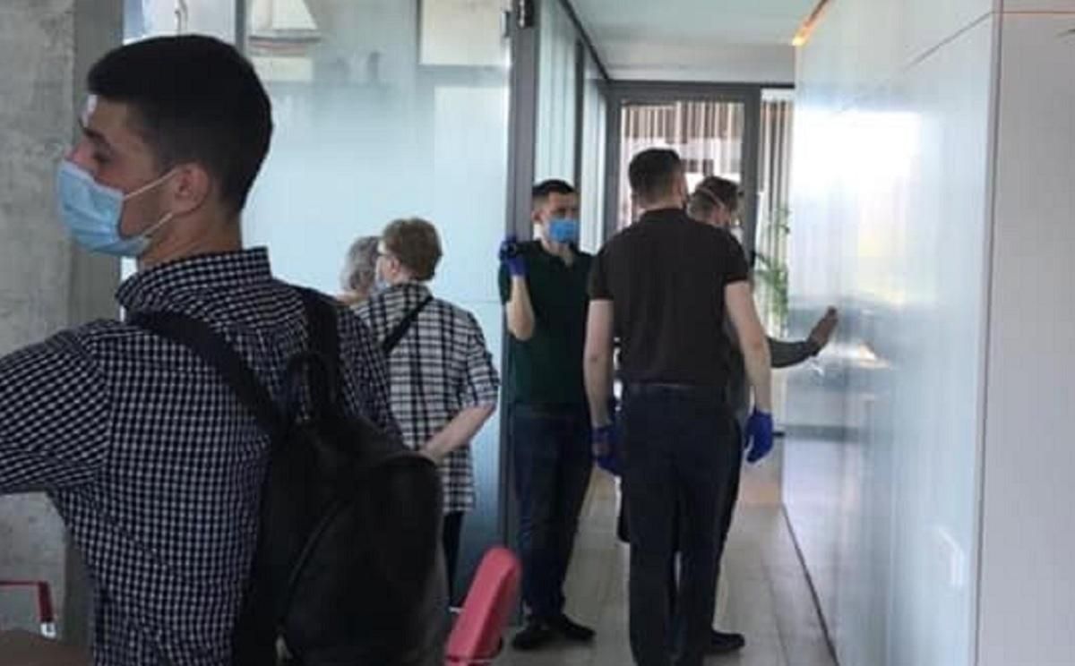 Обыск ГБР в компании Андрея Вавриша 11 июня 2020: фото Обыск ГБР в компании Андрея Вавриша 11 июня 2020: фото