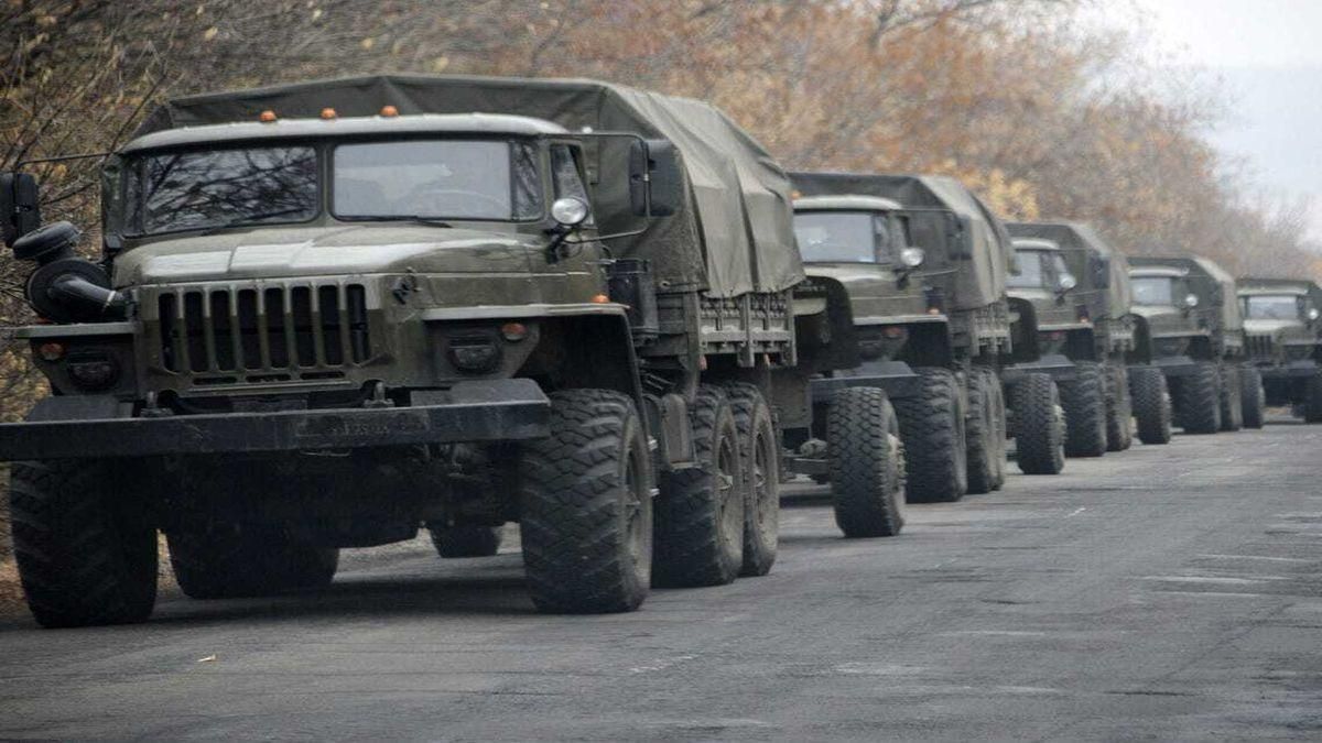 Росія перекинула на окупований Донбас танки, БТРи та вантажівки: де їх помітила ОБСЄ
