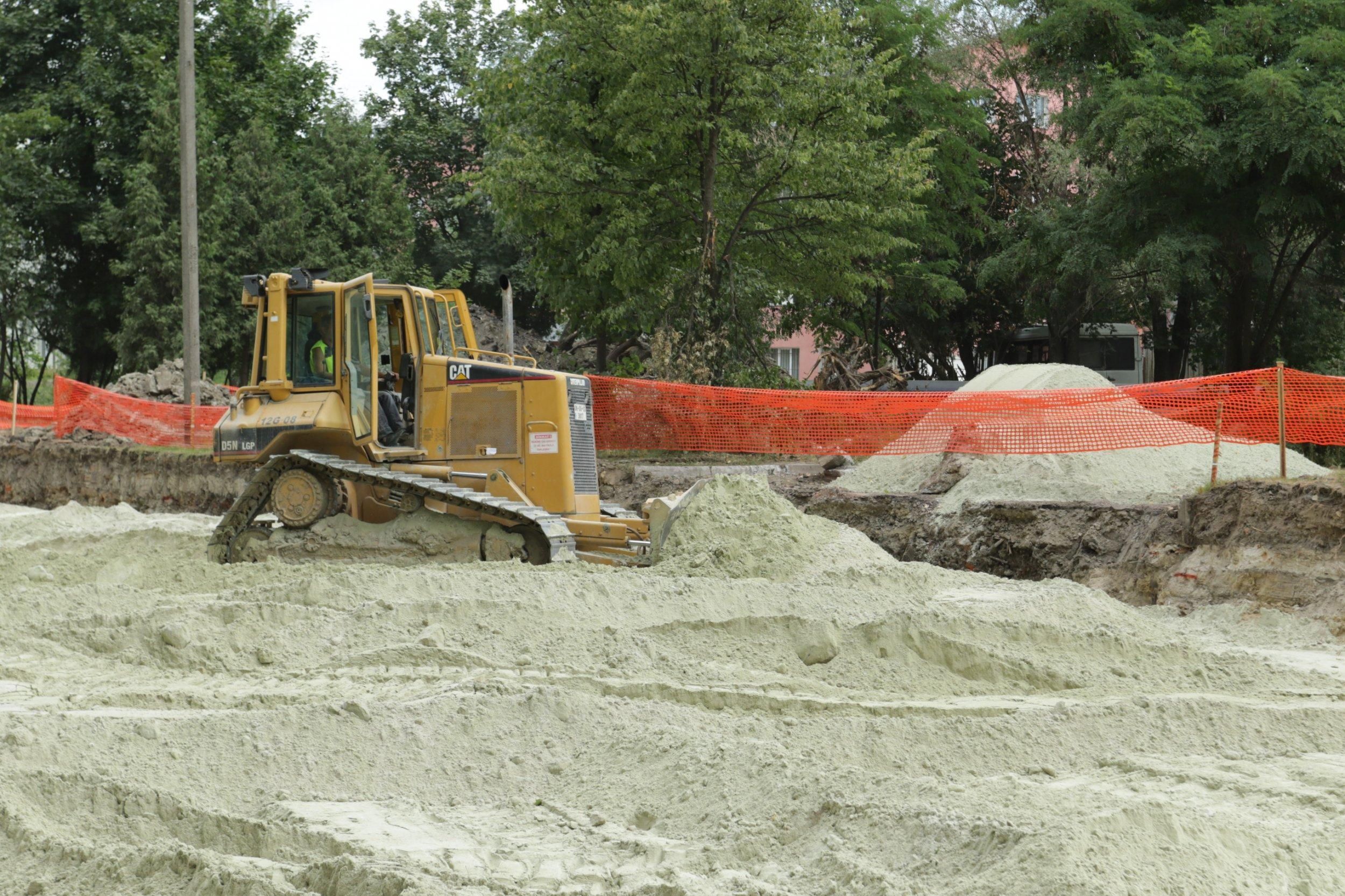 Масштабний ремонт доріг: які траси незабаром відкриють в Україні Масштабний ремонт доріг: які траси незабаром відкриють в Україні