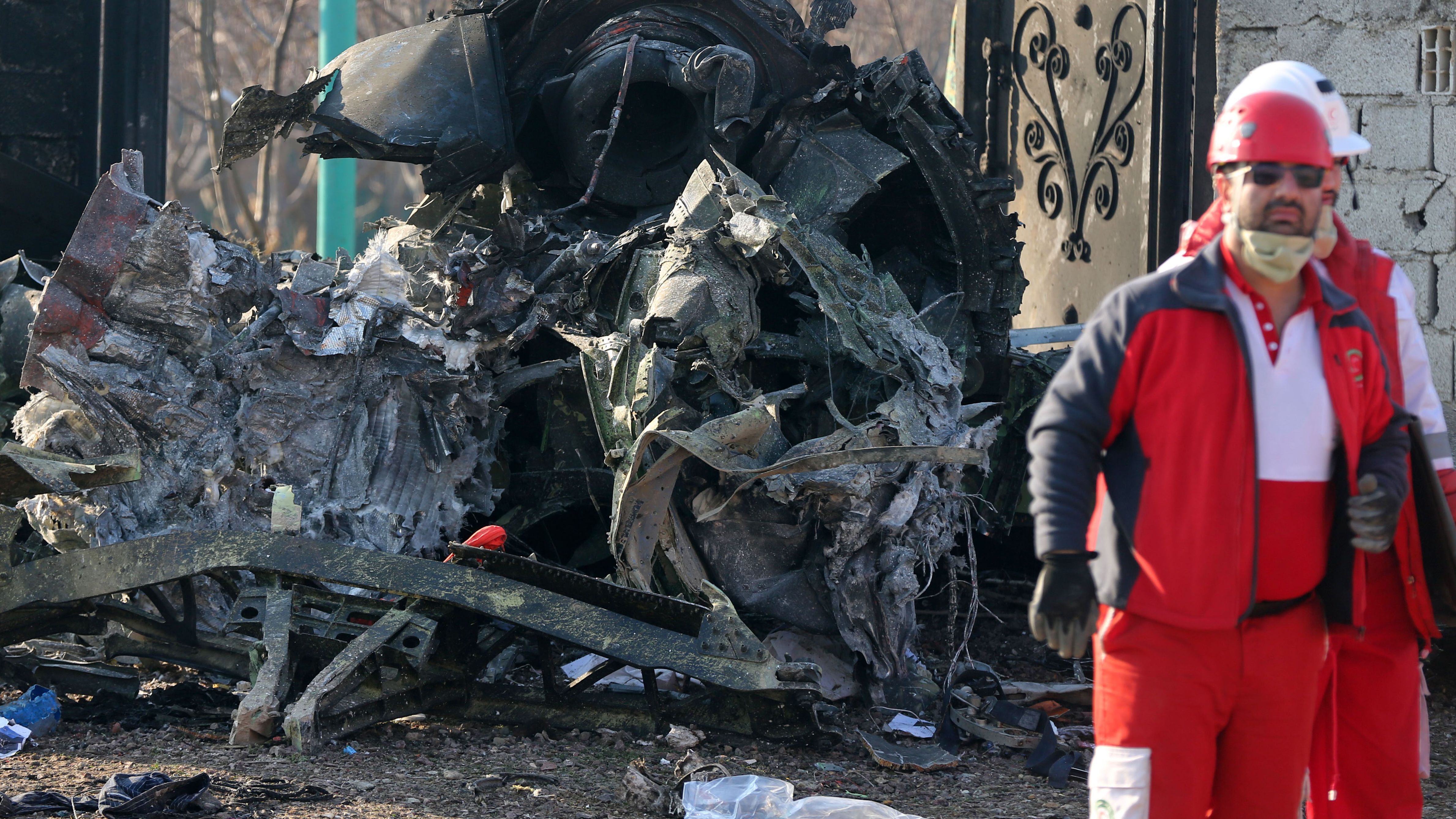 Збиття ракетою літака МАУ: Іран офіційно попросив Францію допомогти Збиття ракетою літака МАУ: Іран офіційно попросив Францію допомогти