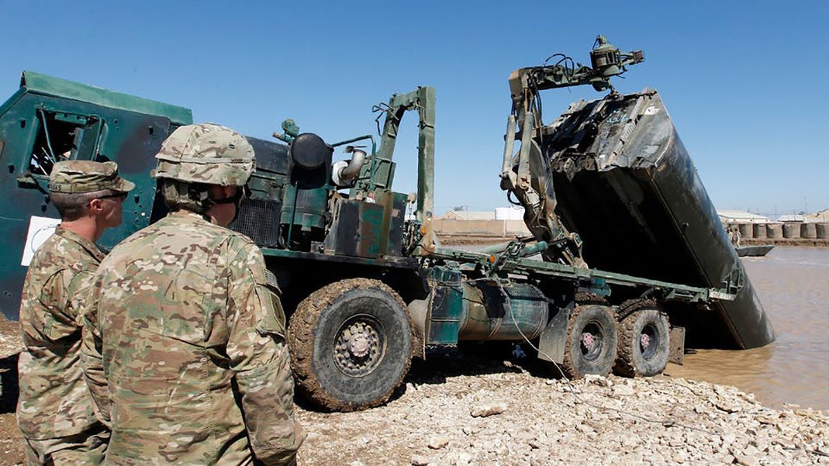 В Ираке российскими ракетами обстреляли базу с военными США В Ираке российскими ракетами обстреляли базу с военными США