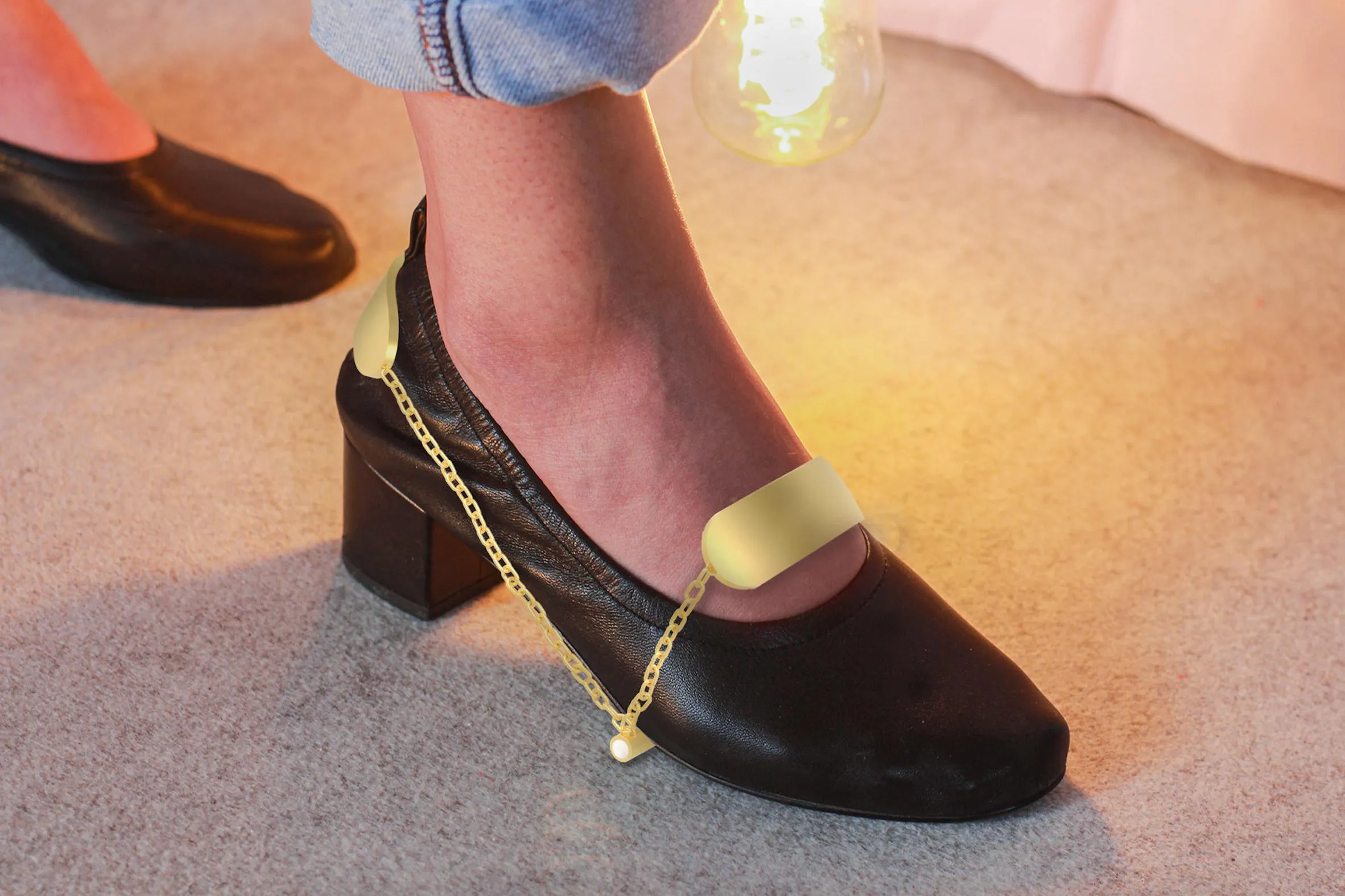 Прикраси захищають від цифрового стеження Прикраси захищають від цифрового стеження