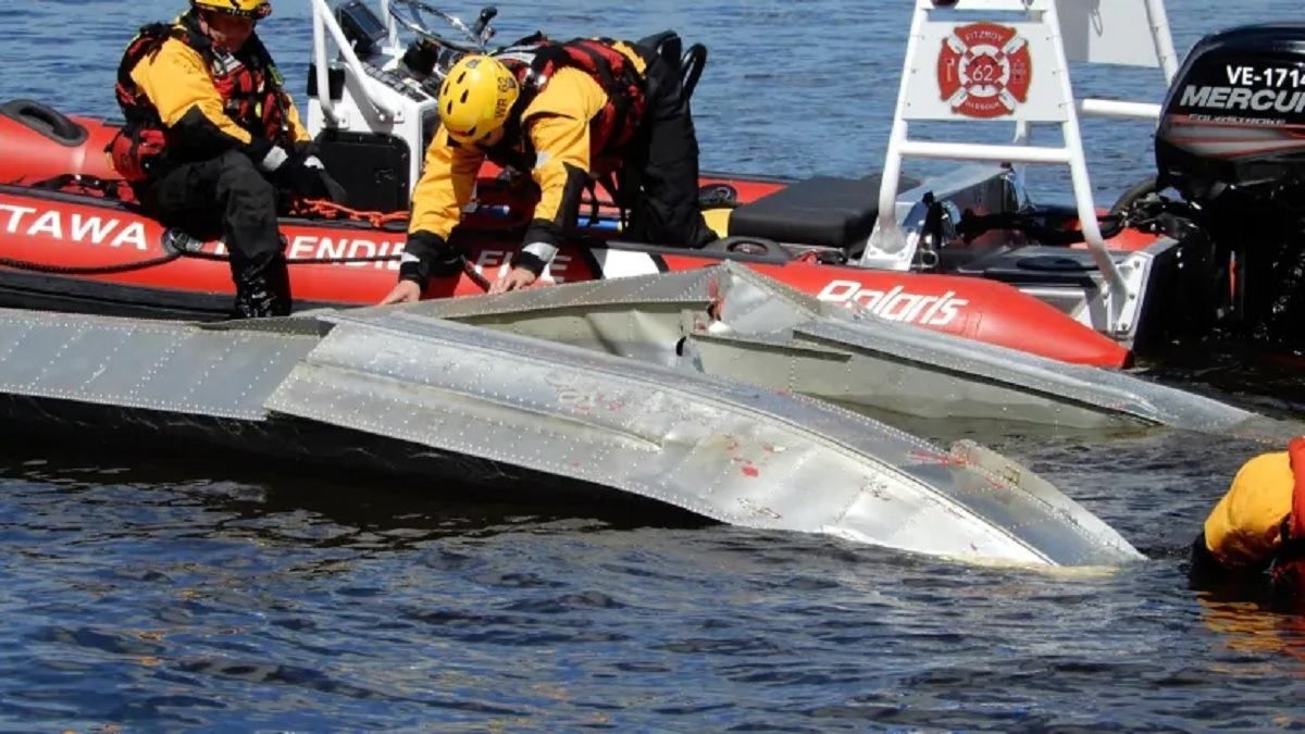 Два самолета столкнулись в Канаде 14 июня 2020: детали, фото Два самолета столкнулись в Канаде 14 июня 2020: детали, фото