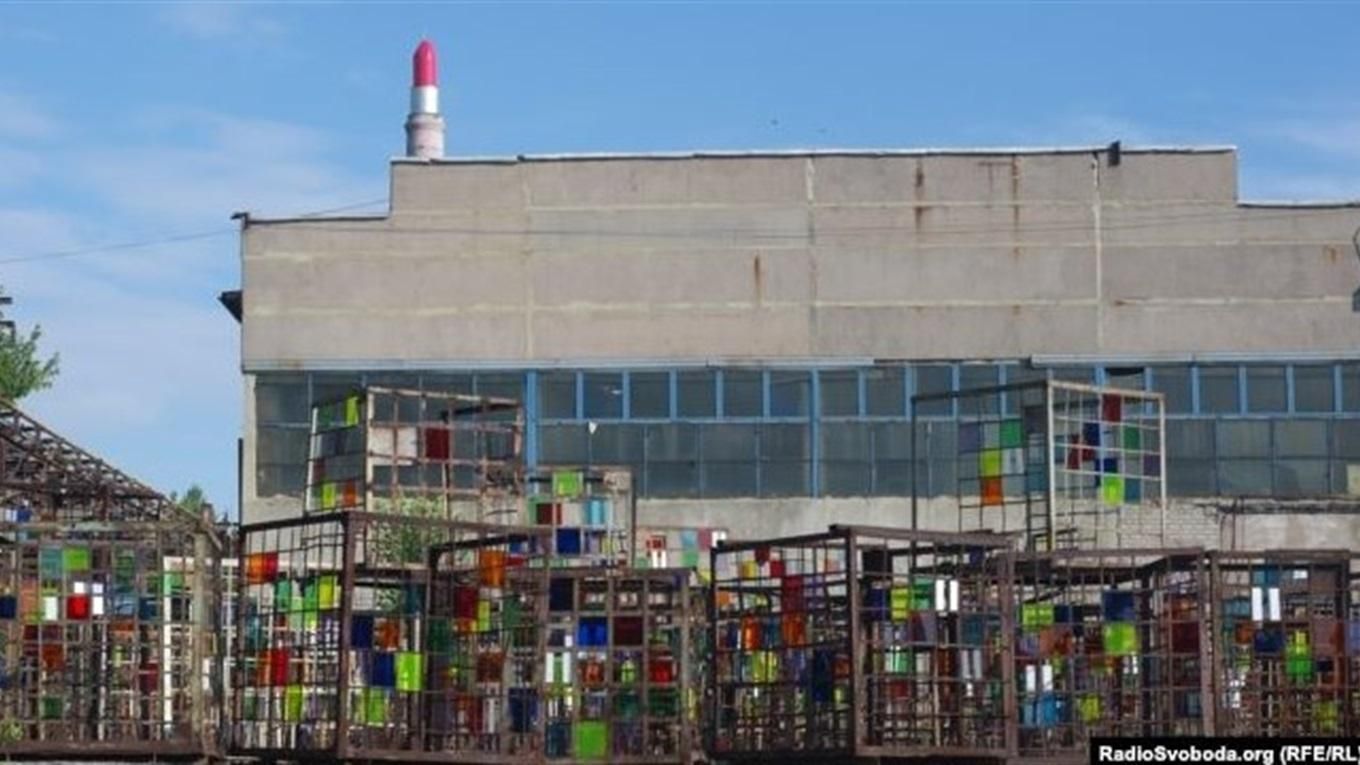 Ватажка російських бойовиків оголосили в розшук через створення катівні "Ізоляція" Ватажка російських бойовиків оголосили в розшук через створення катівні "Ізоляція"